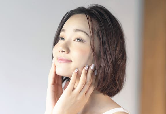 お肌を再生し肌にハリを与える リジュラン